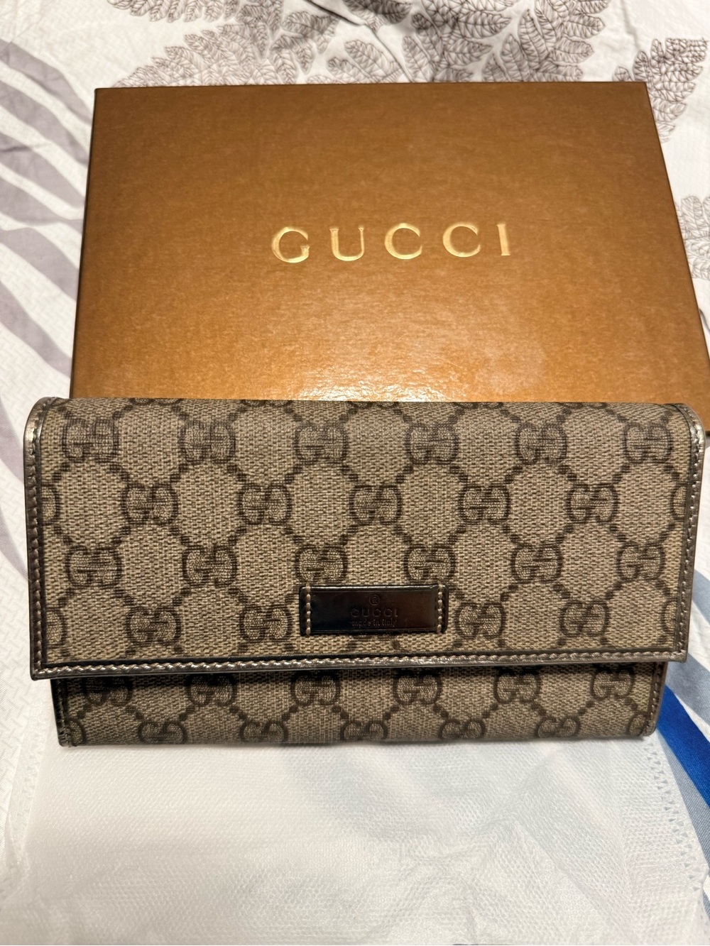 Gucci Beige/Brown GG Canvas Continental Wallet with Metal Logo Plate